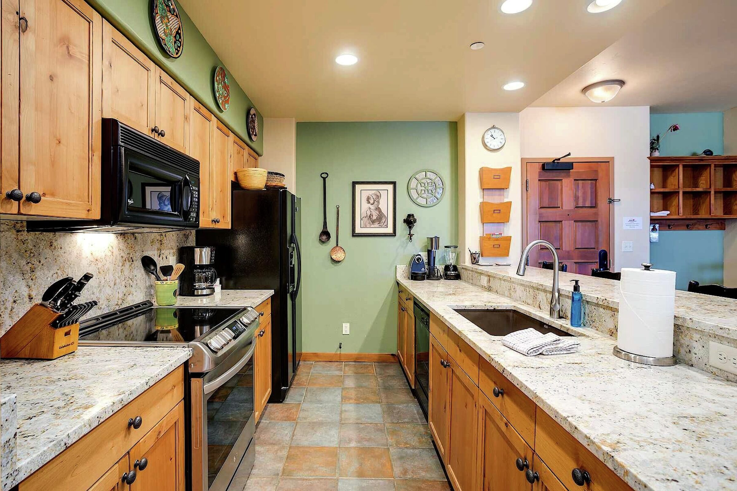 #2207 - Kitchen