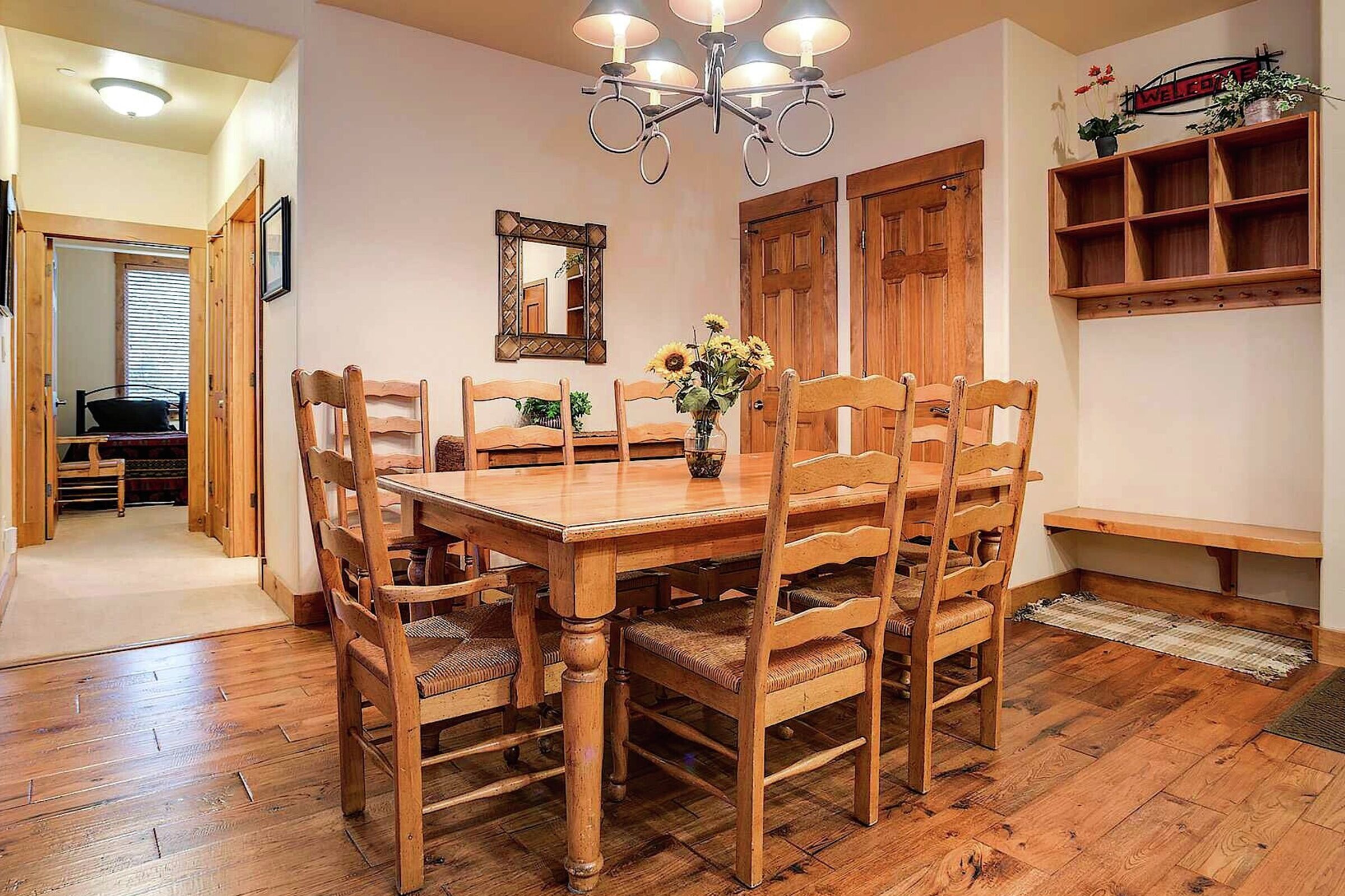 #2208 - Dining Area