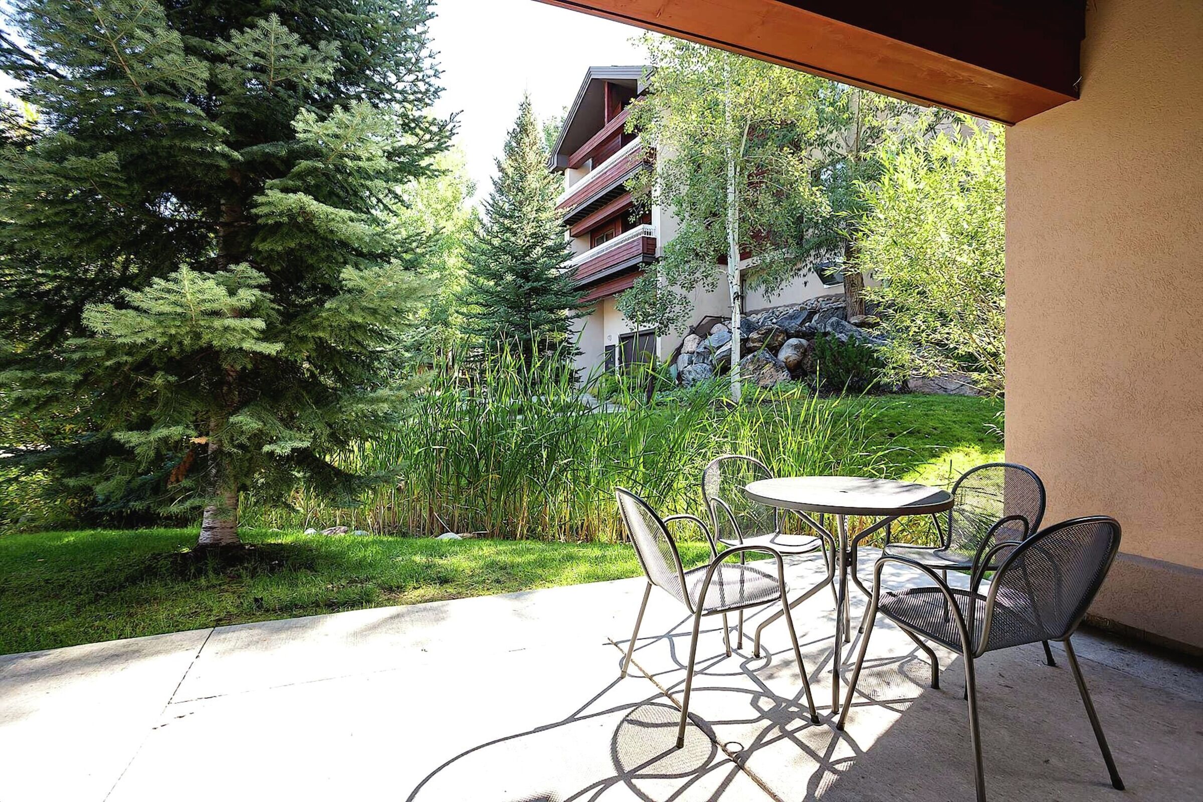 #2108 - Patio