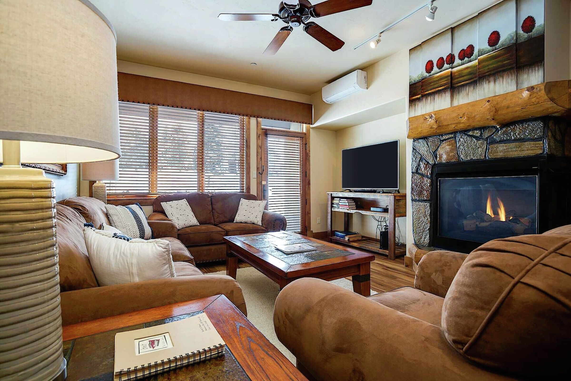 #3104 - Living Area