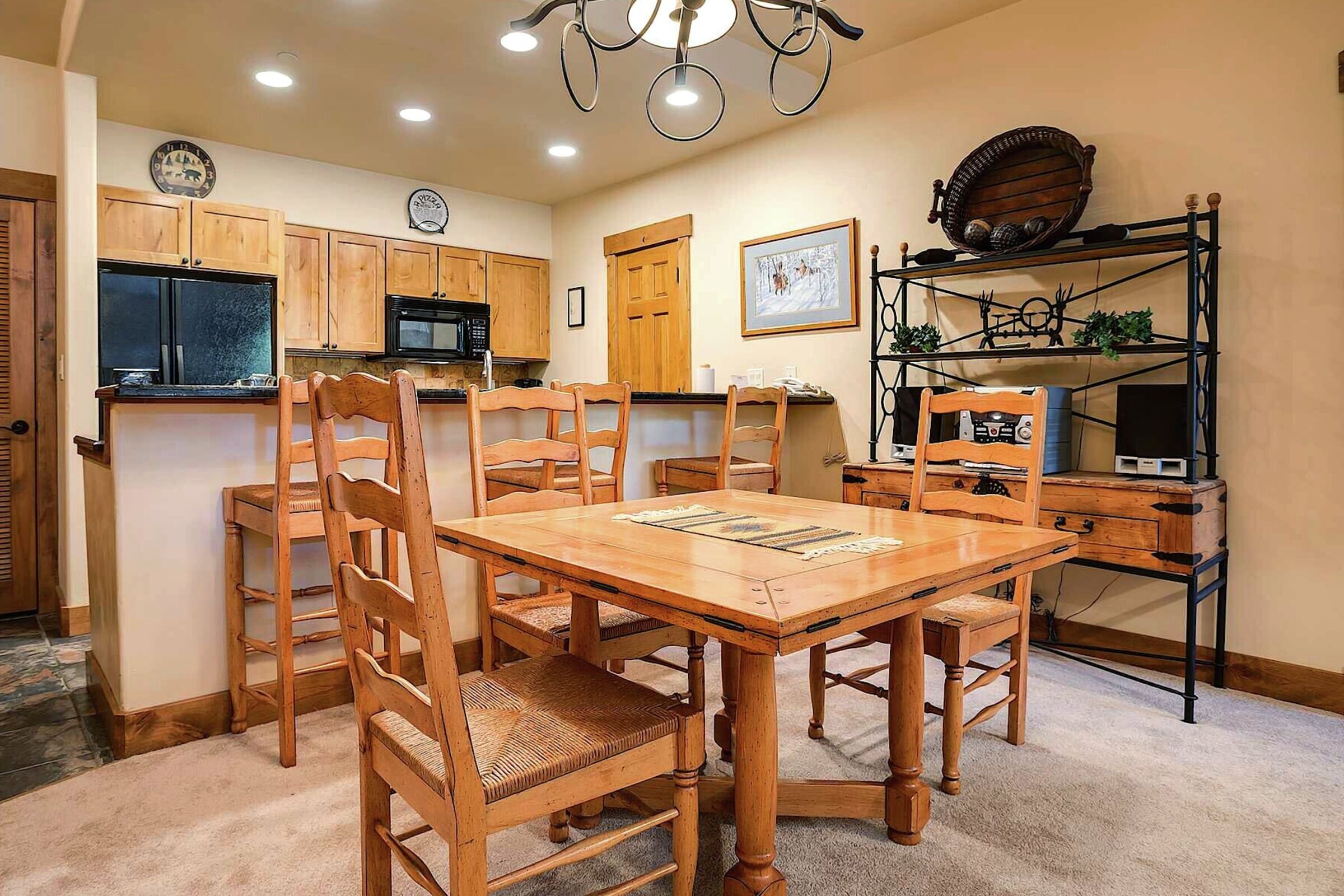 #3101 - Dining Area