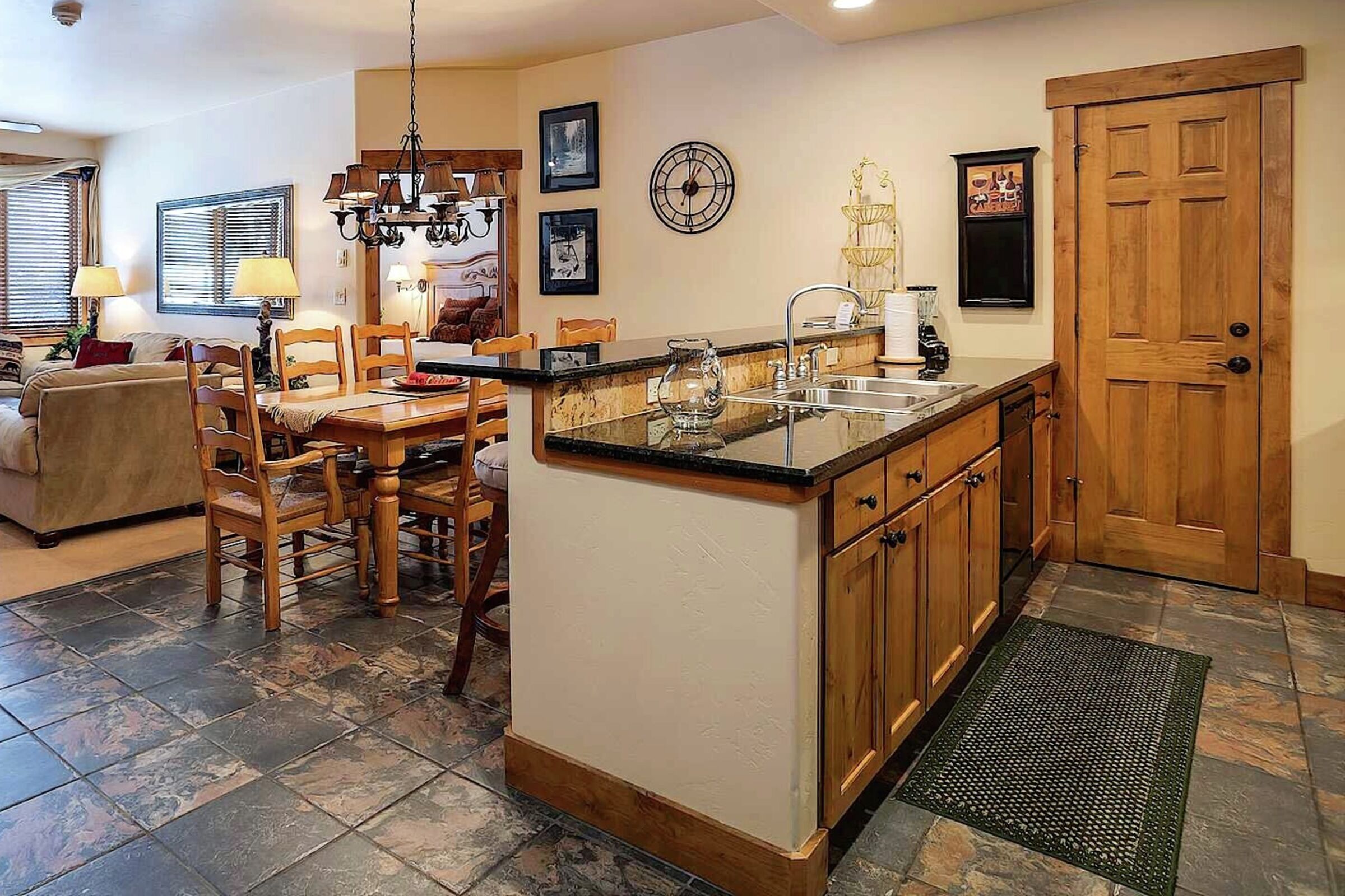 #3102 - Kitchen