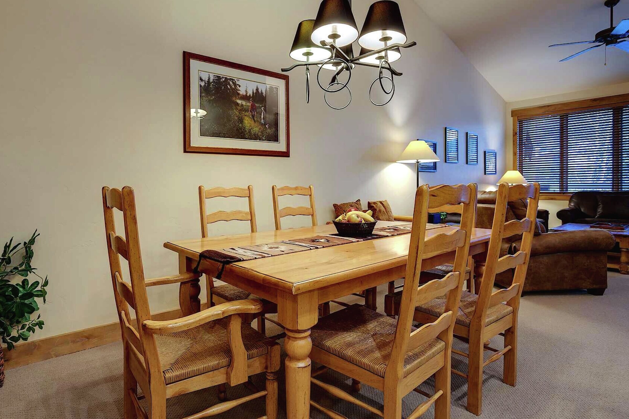 #3304 - Dining Area