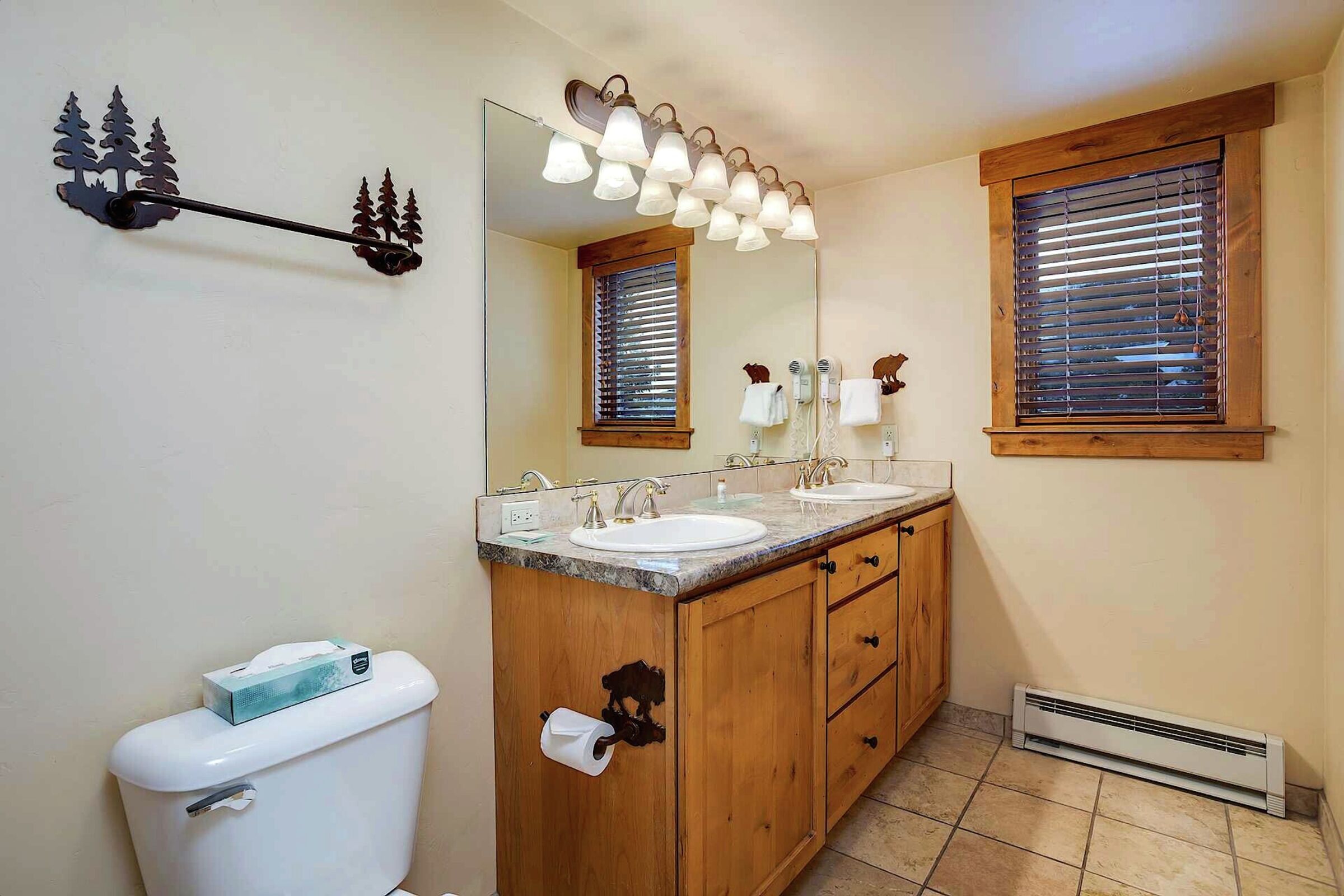 #3304 - Master Ensuite Bathroom