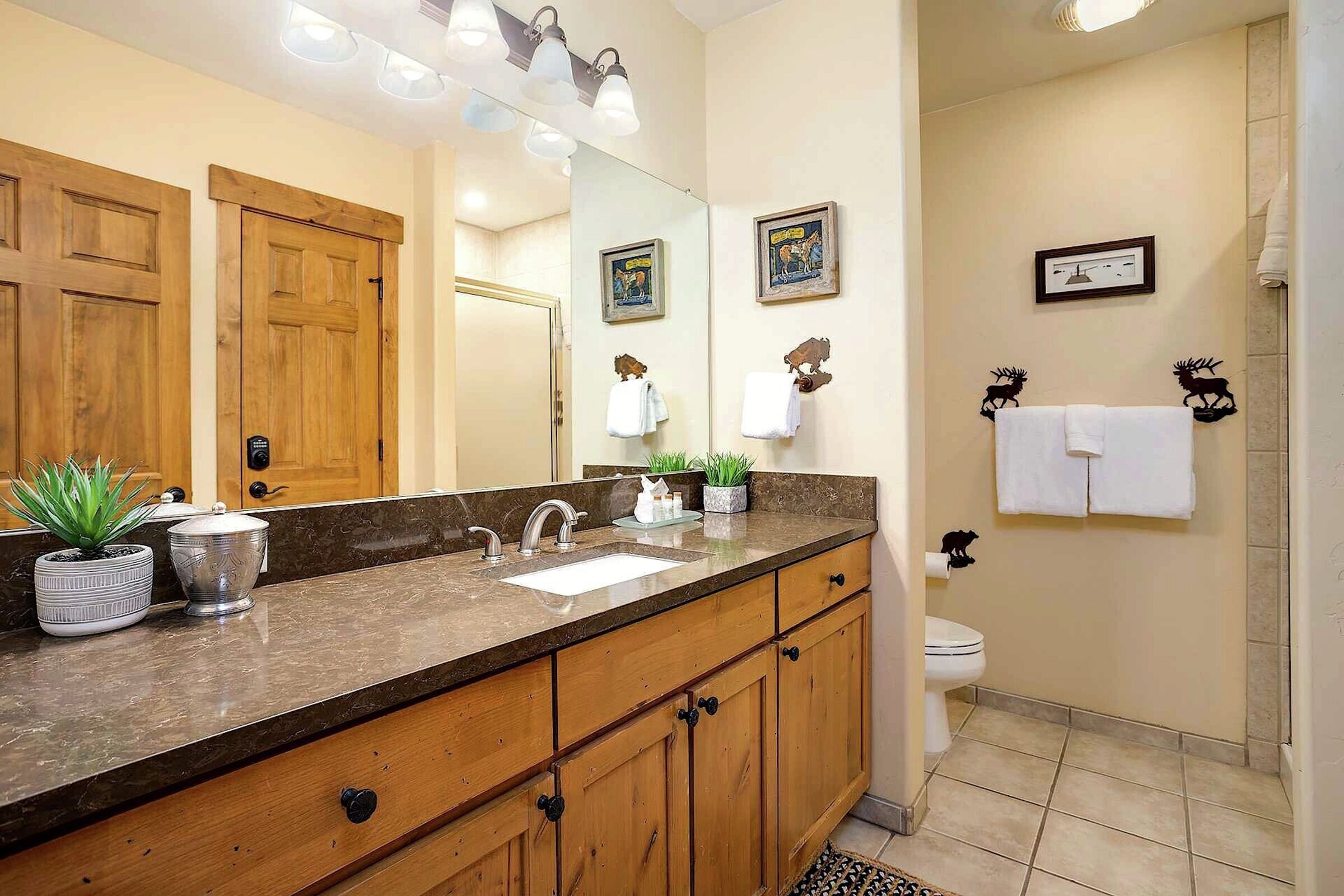 #3110 - Ensuite Bathroom
