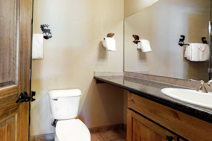 #3108 - Ensuite Bathroom