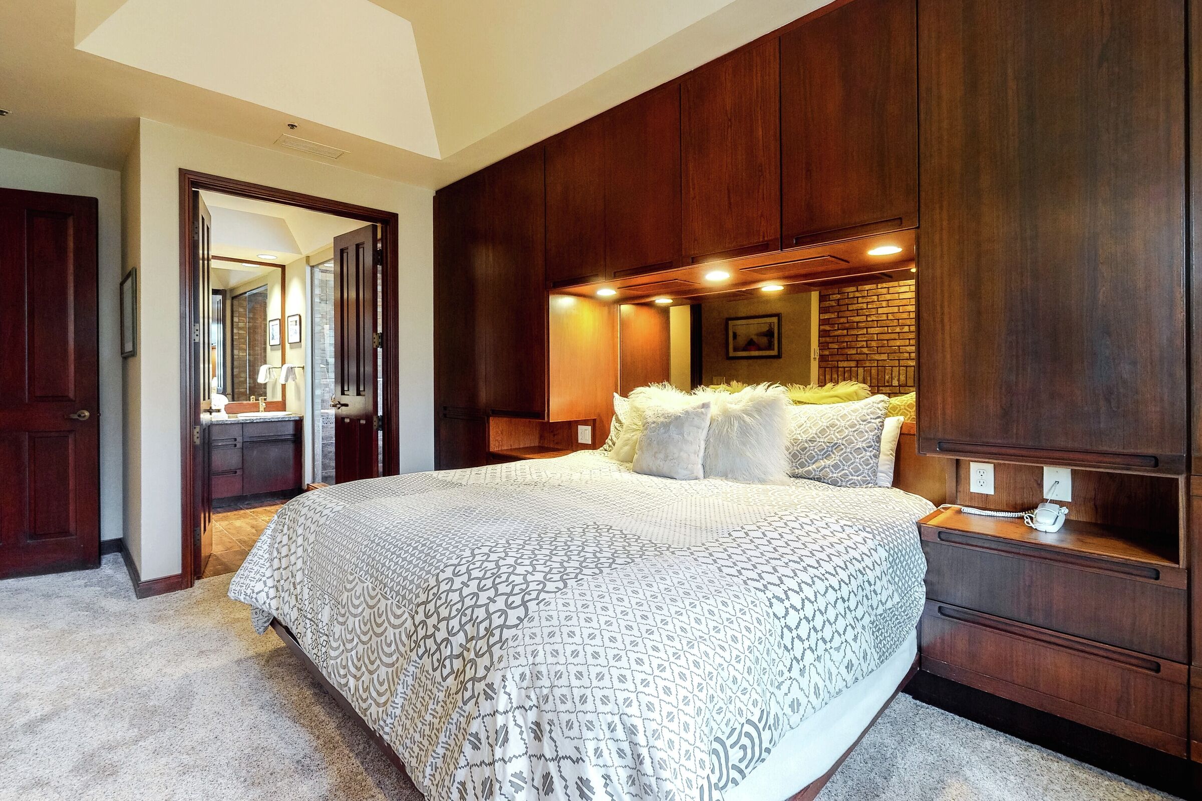 Clarion #2 - Master Bedroom