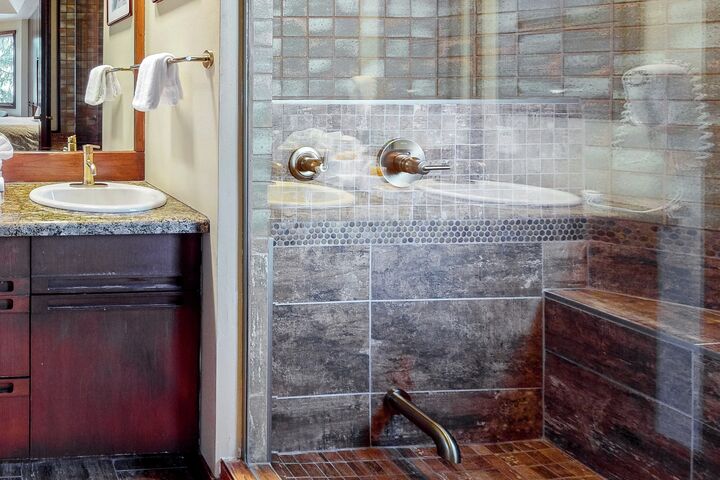 Clarion #2 - Master Ensuite Bathroom