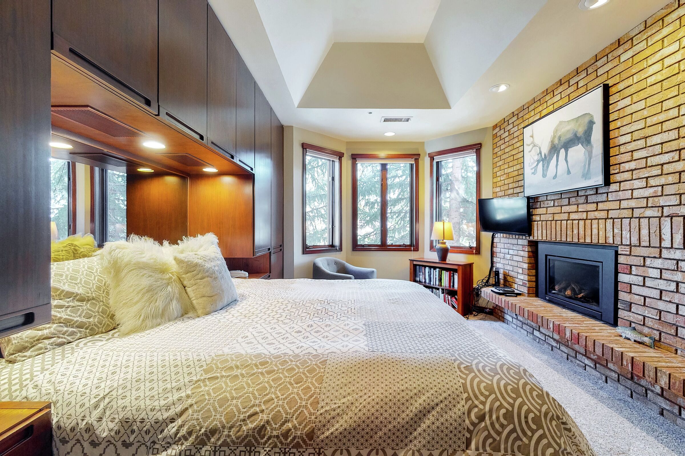 Clarion #2 - Master Bedroom