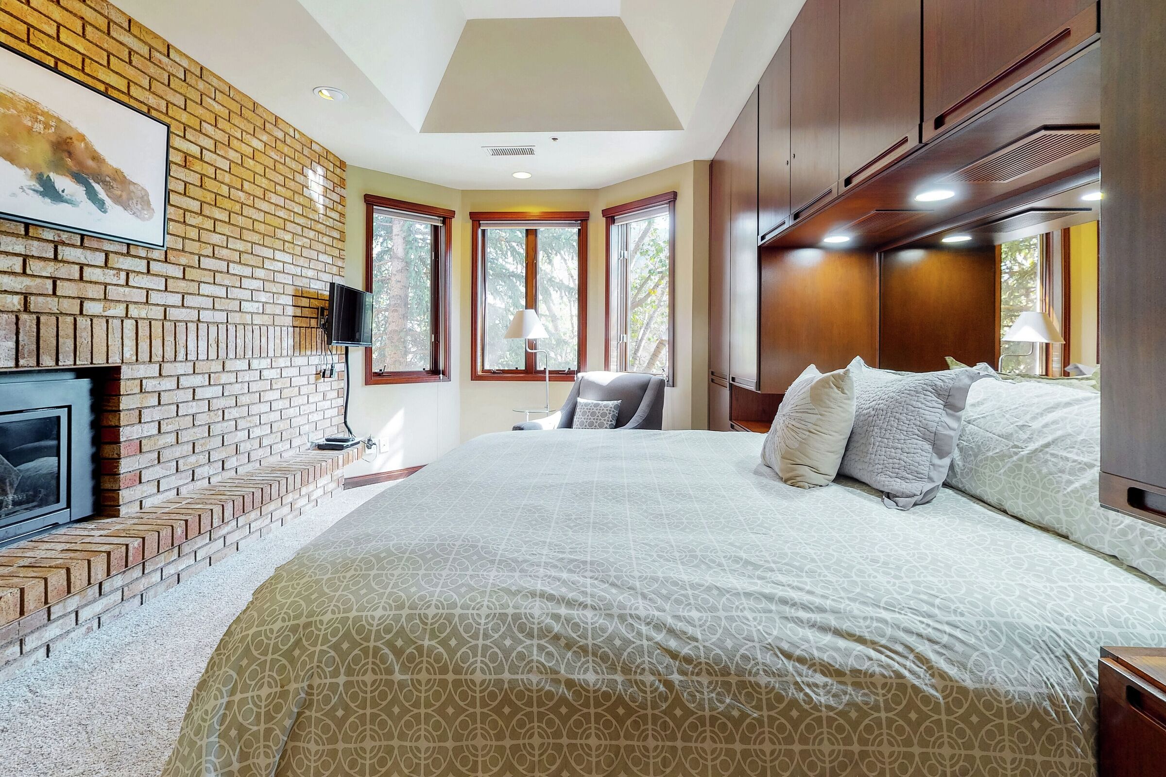 Clarion #2 - Bedroom