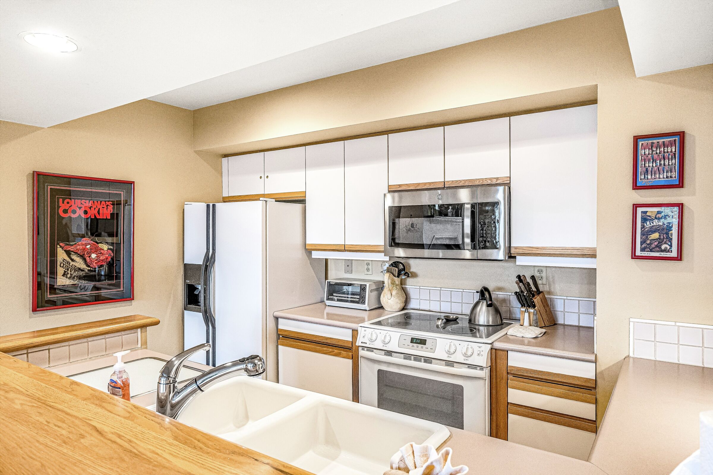 Windsor #2 - Kitchen