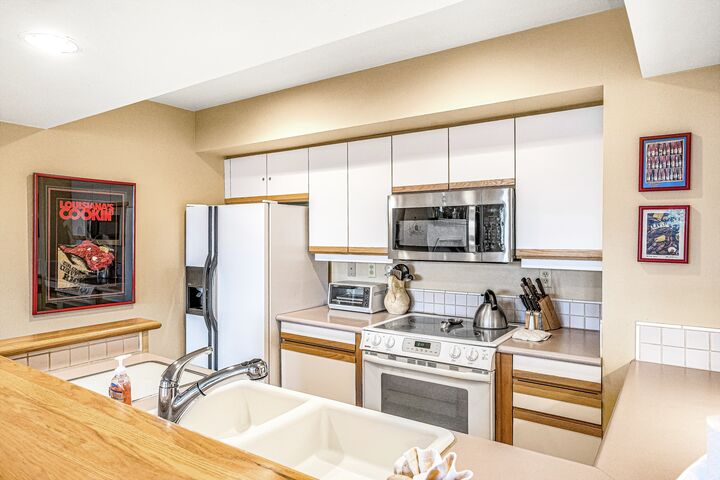 Windsor #2 - Kitchen