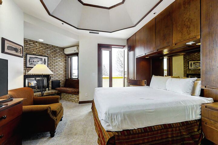 Penthouse #A - Bedroom