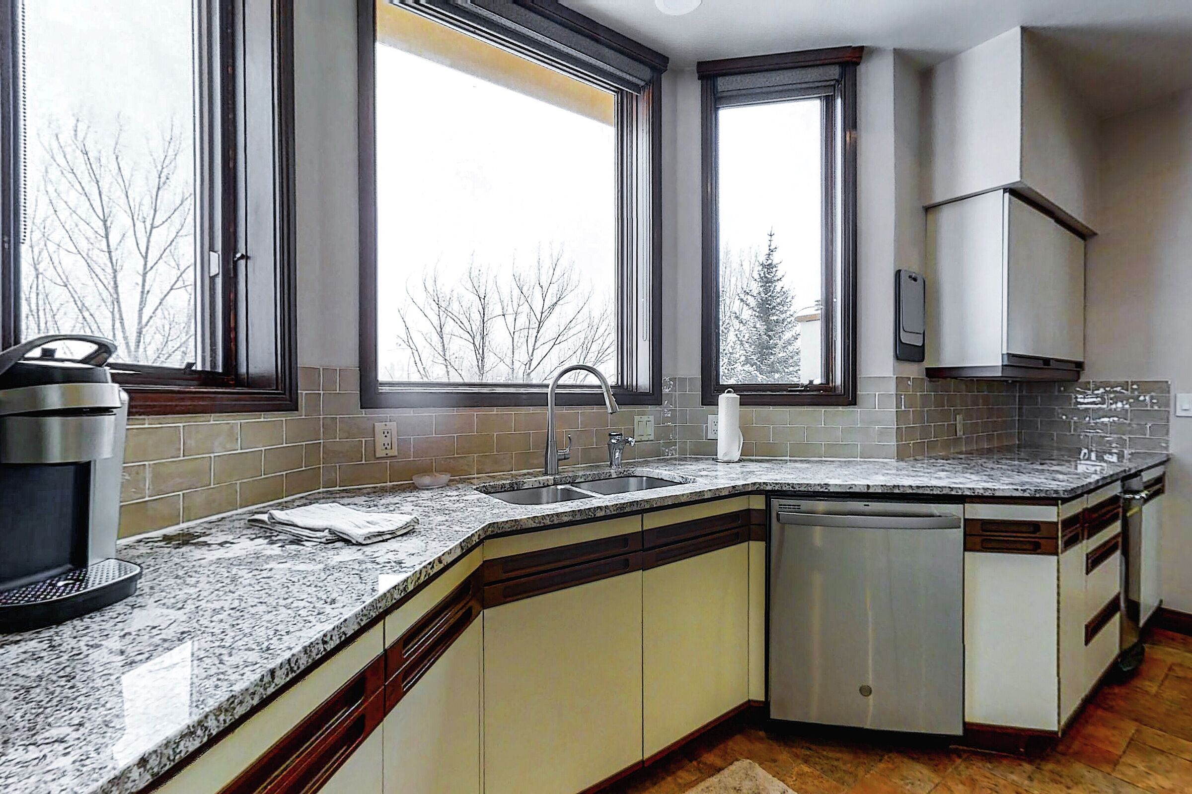 Penthouse #A - Kitchen