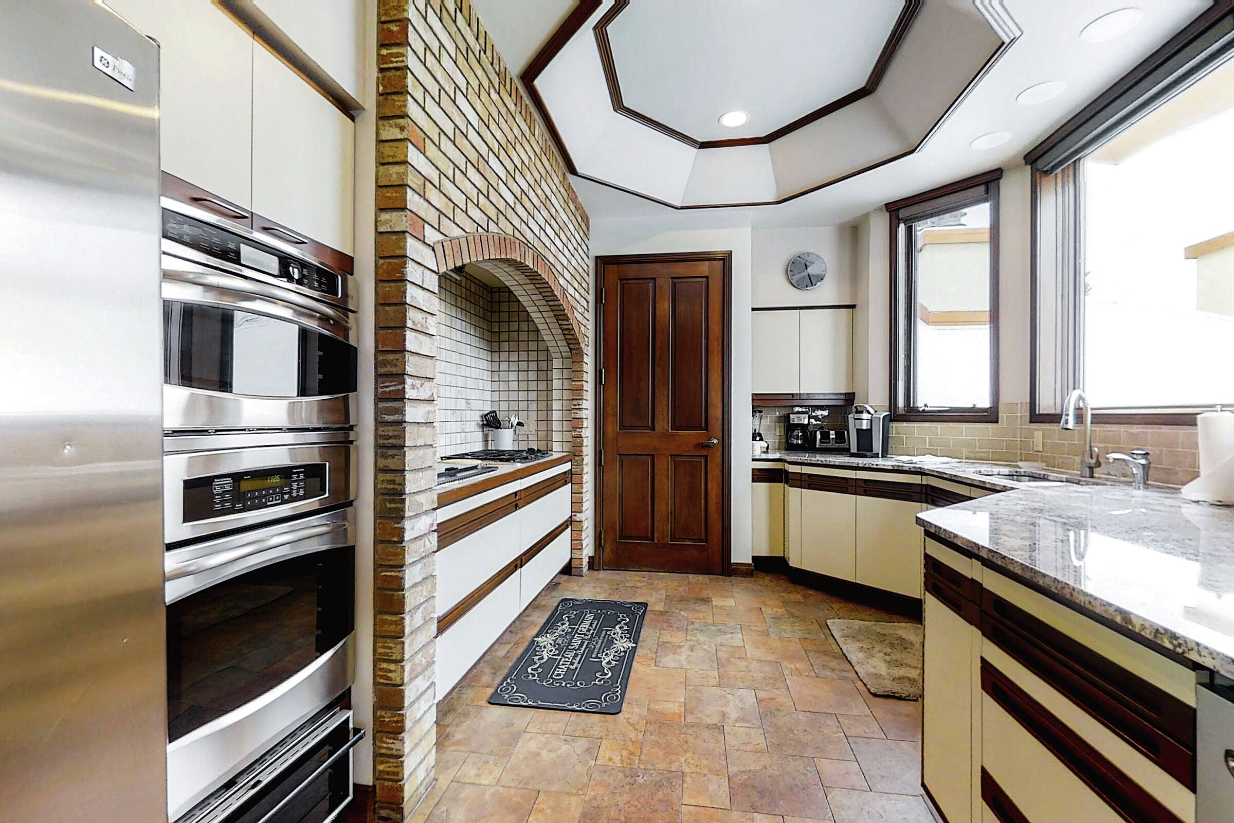 Penthouse #A - Kitchen