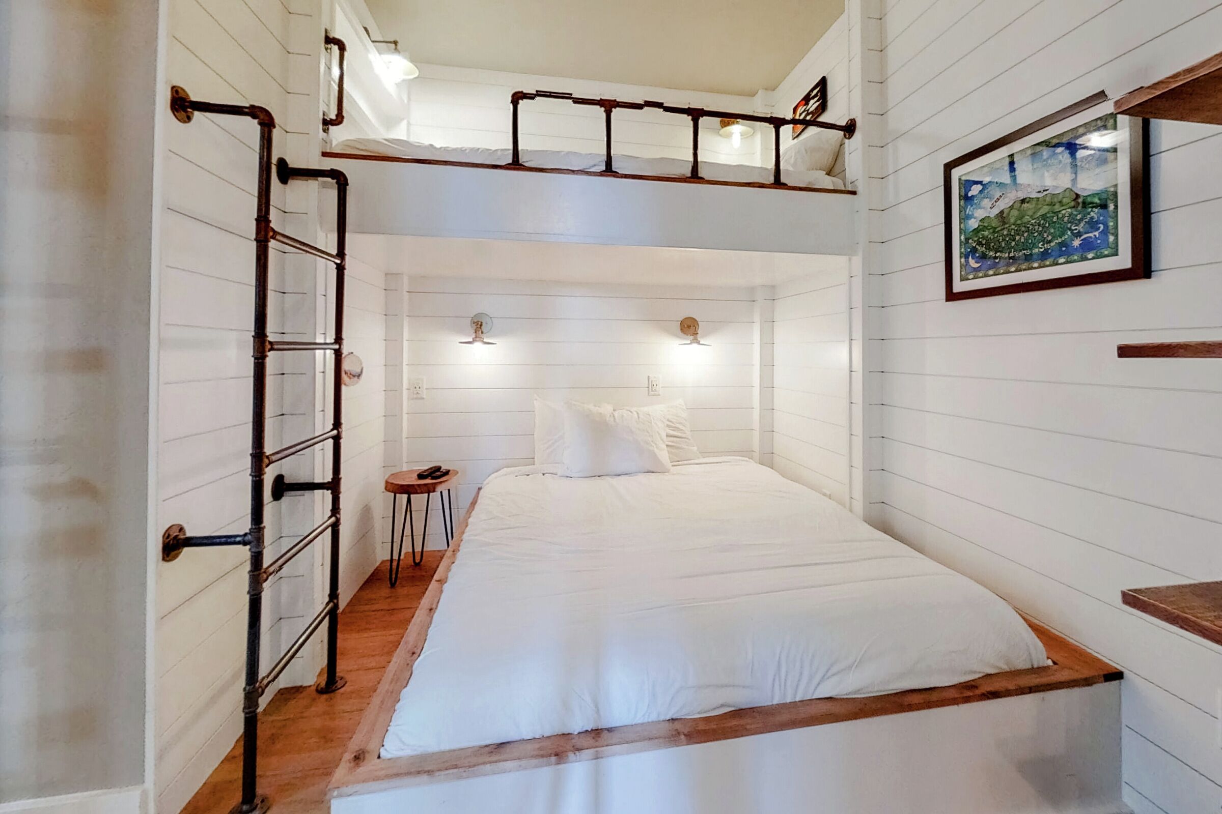 Cambridge #1 - Bedroom