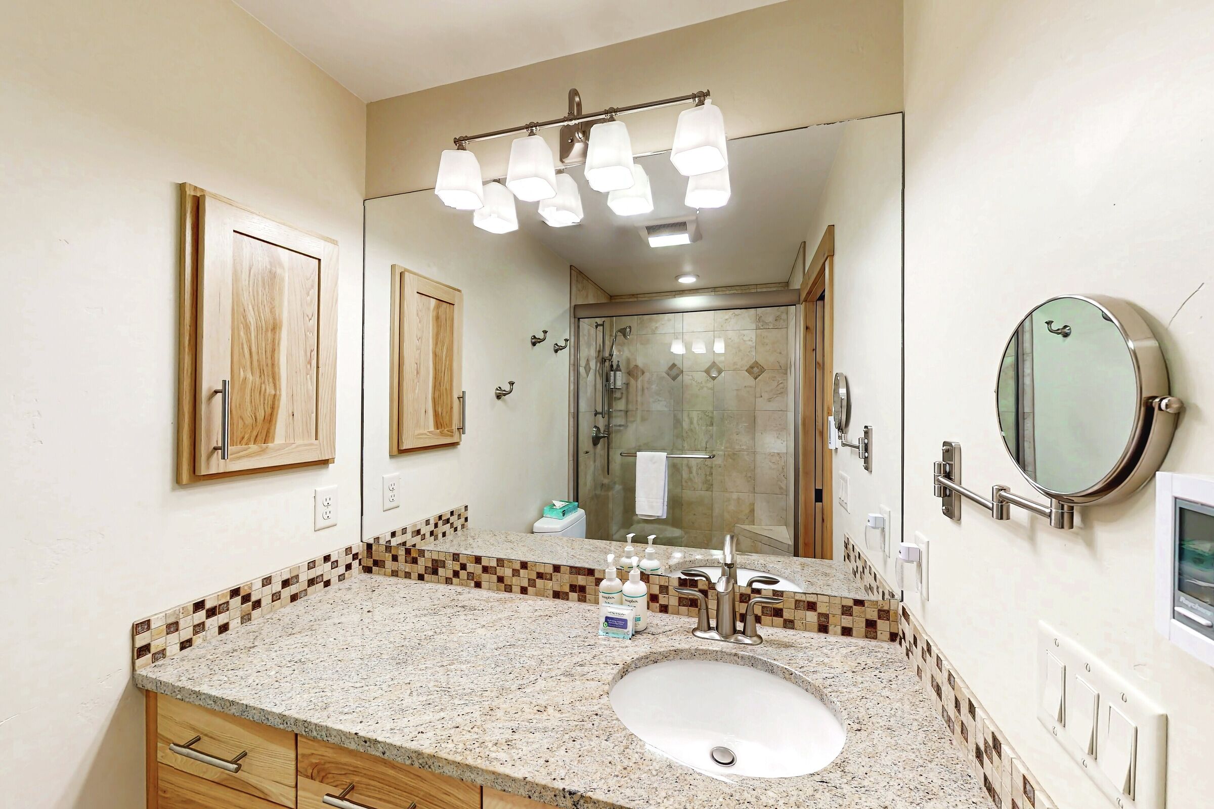 Normandy #1 - Master Ensuite Bathroom