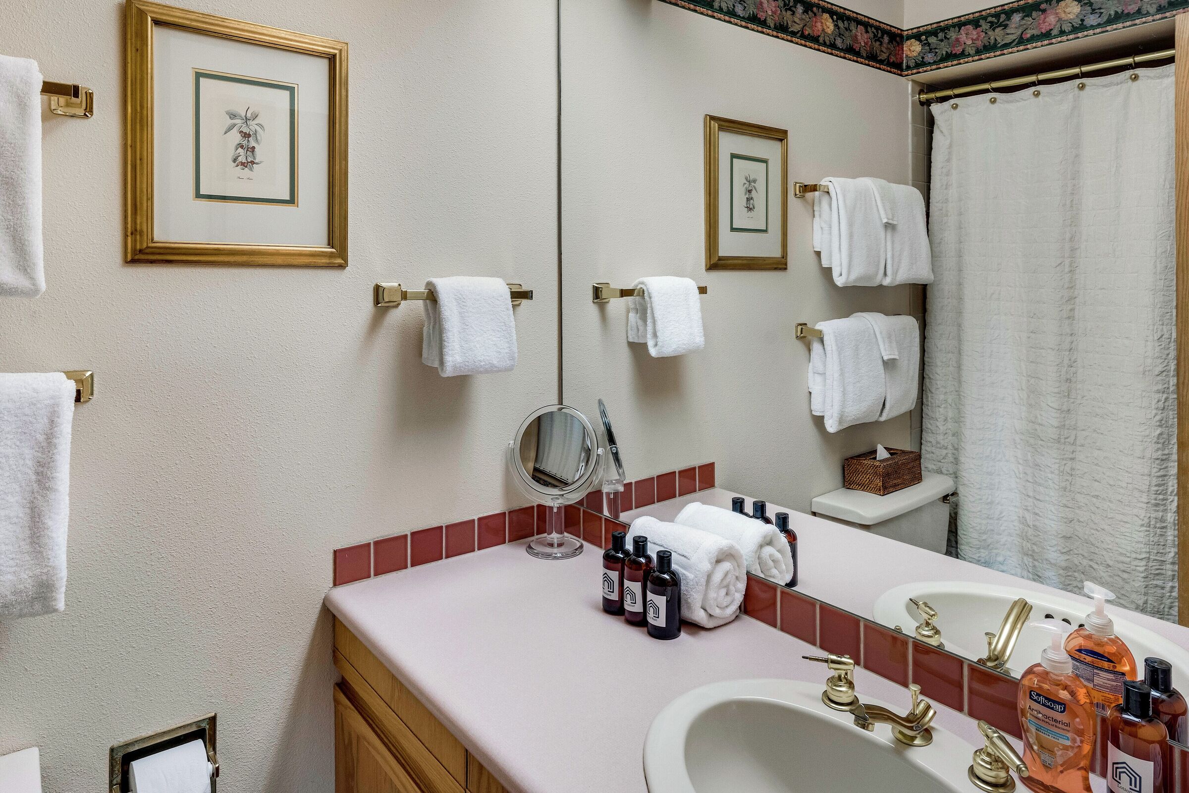 Hanover #2 - Ensuite Bathroom