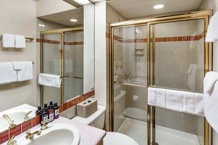 Hanover #2 - Bathroom