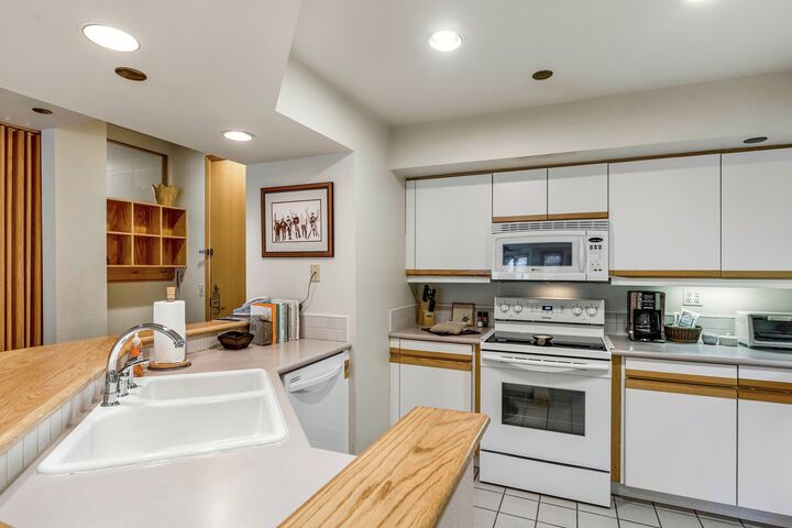 Hanover #2 - Kitchen