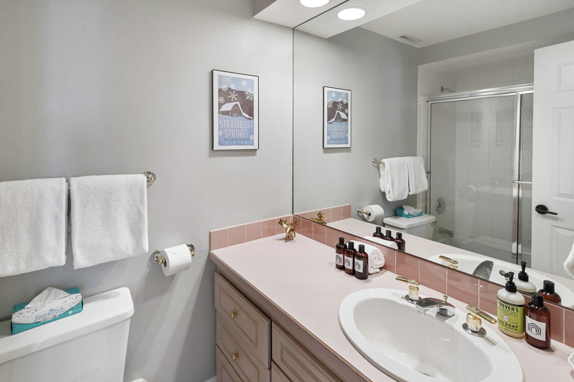 Hanover #4 - Bathroom