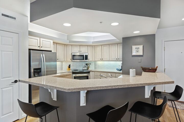 Hanover #4 - Kitchen