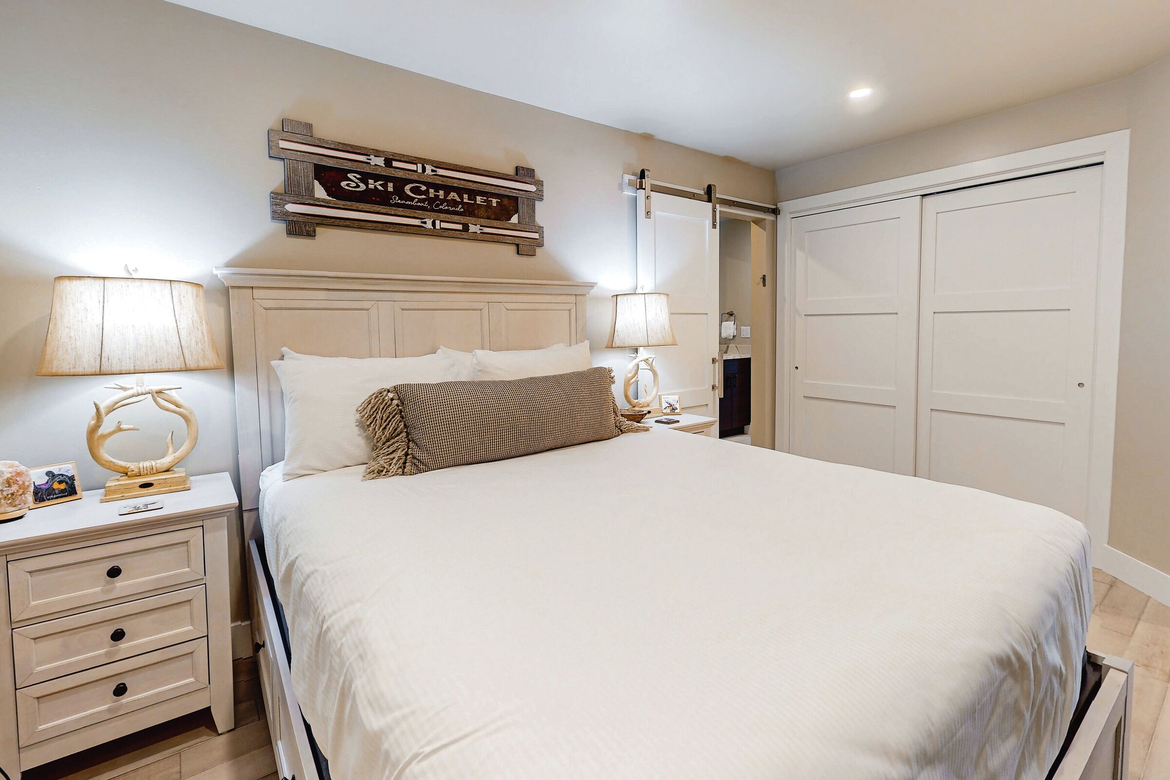 Oxford #13 - Bedroom