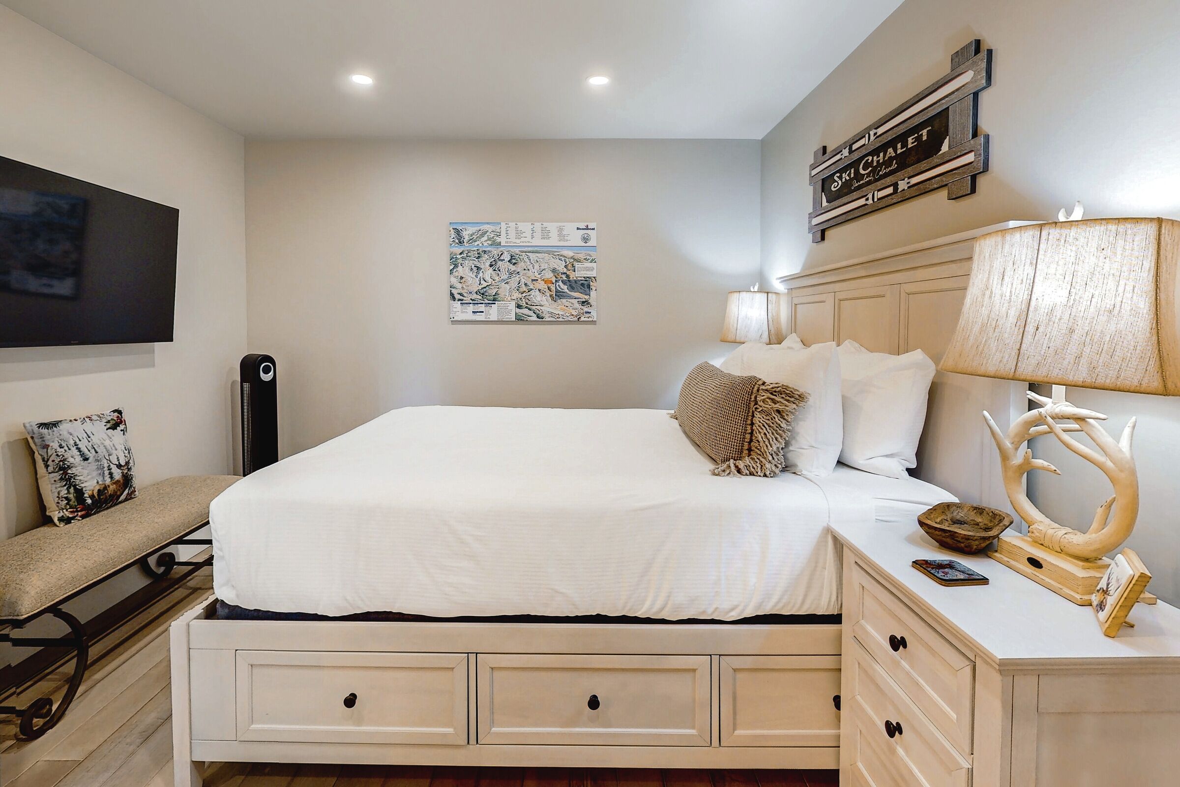 Oxford #13 - Bedroom