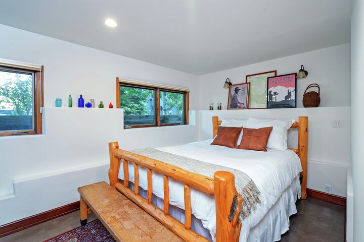 #333 - Blue Lake Lodge - Bedroom