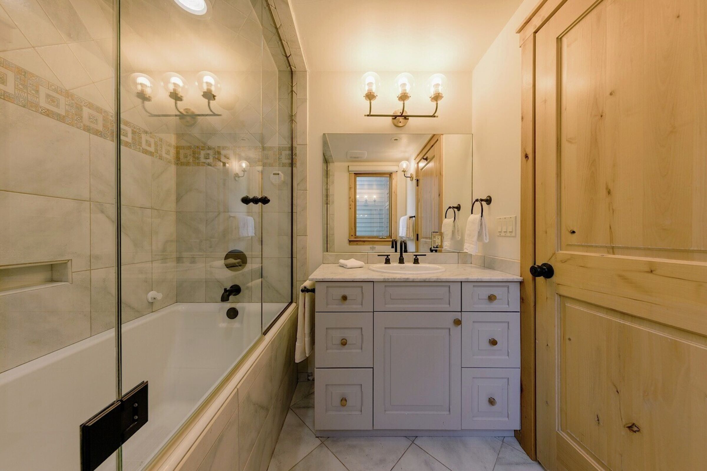 Master Ensuite Bathroom