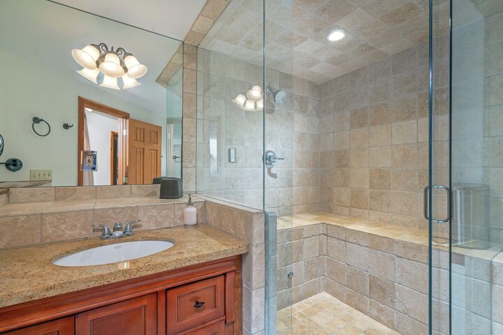 #329 - Master Ensuite Bathroom