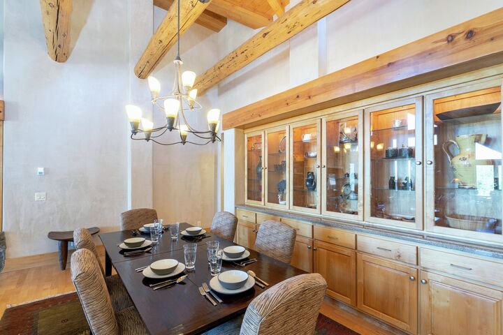 #403 - Dining Area