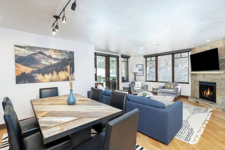 Living Area & Dining Area