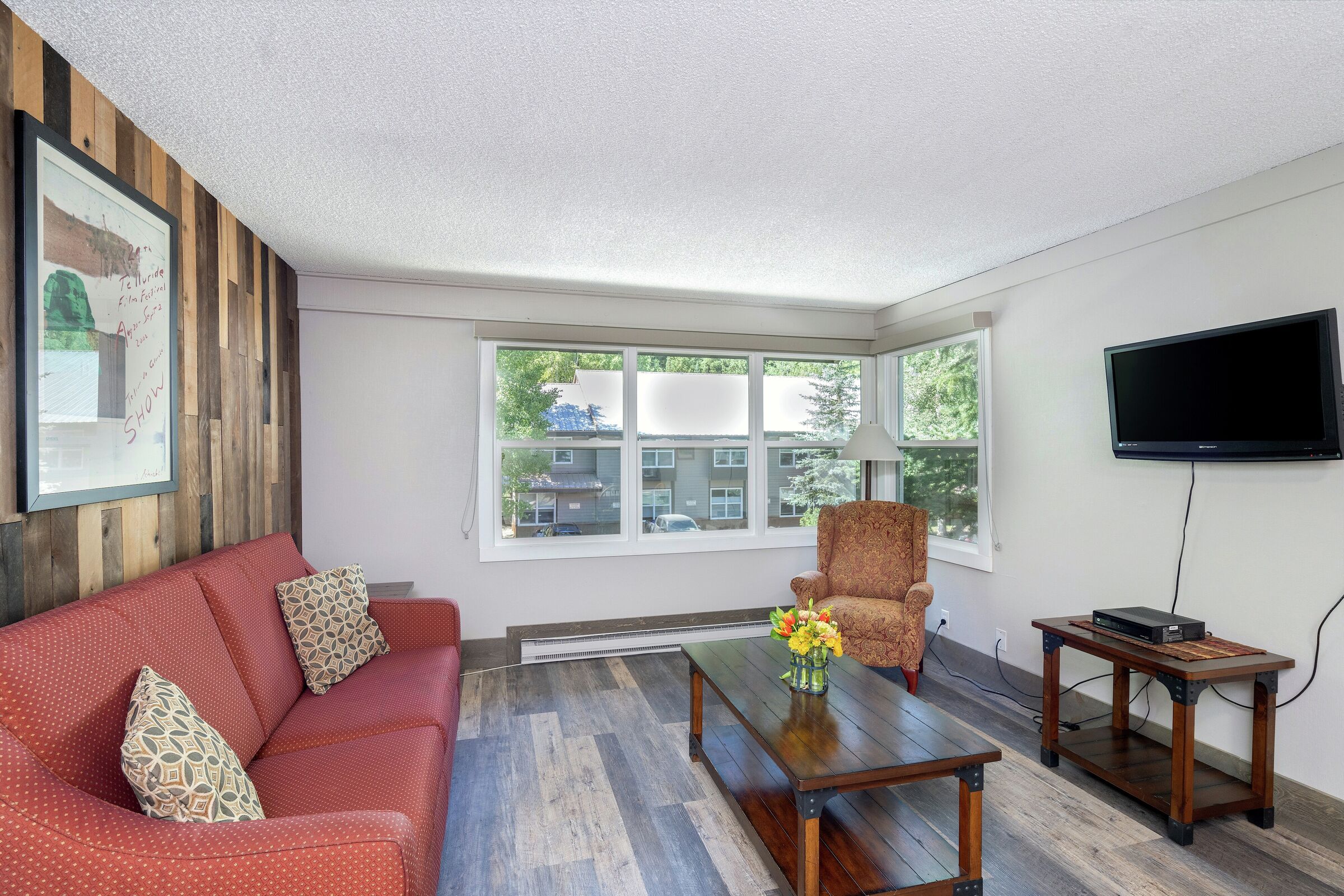 #222 - Living Area