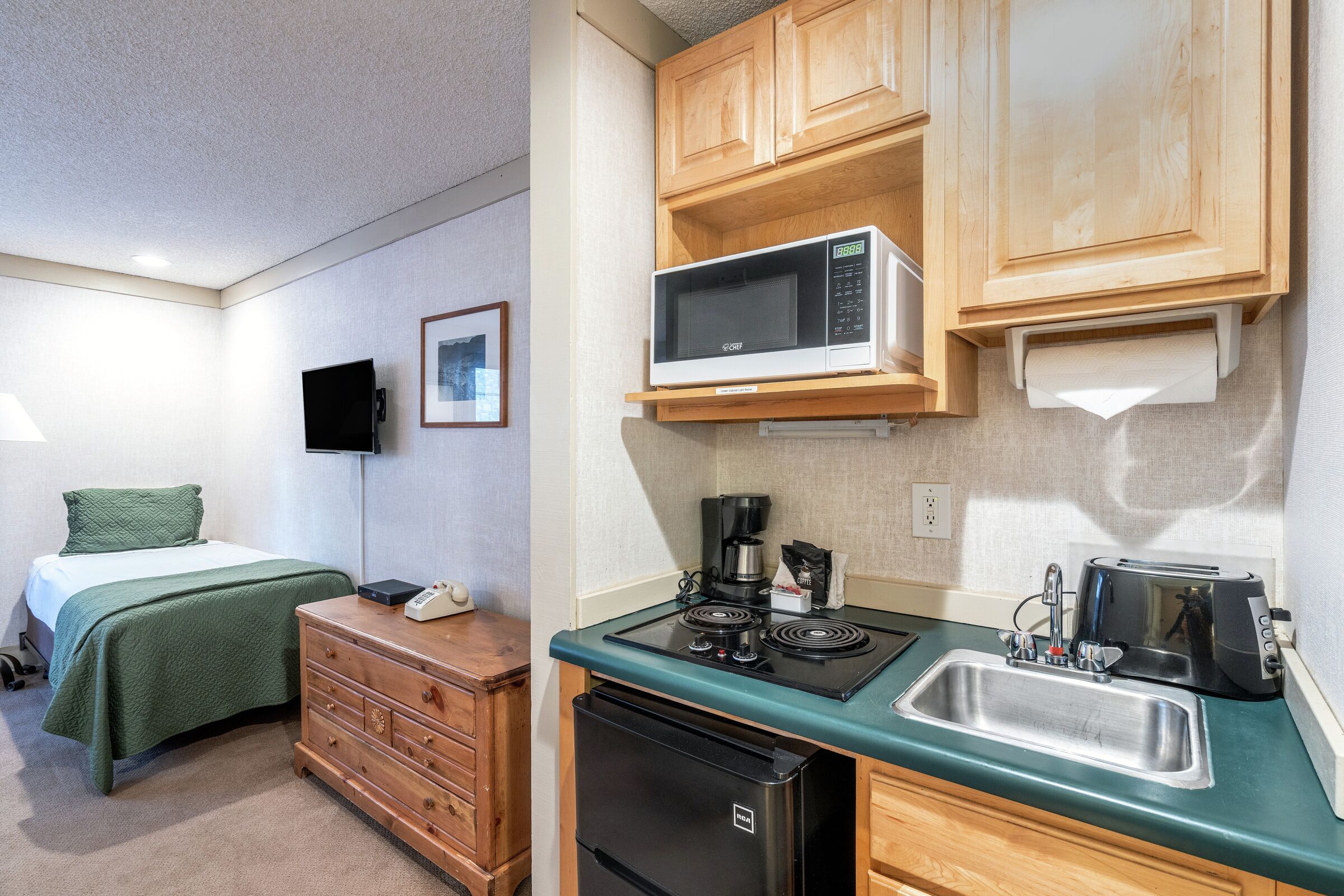 Kitchenette