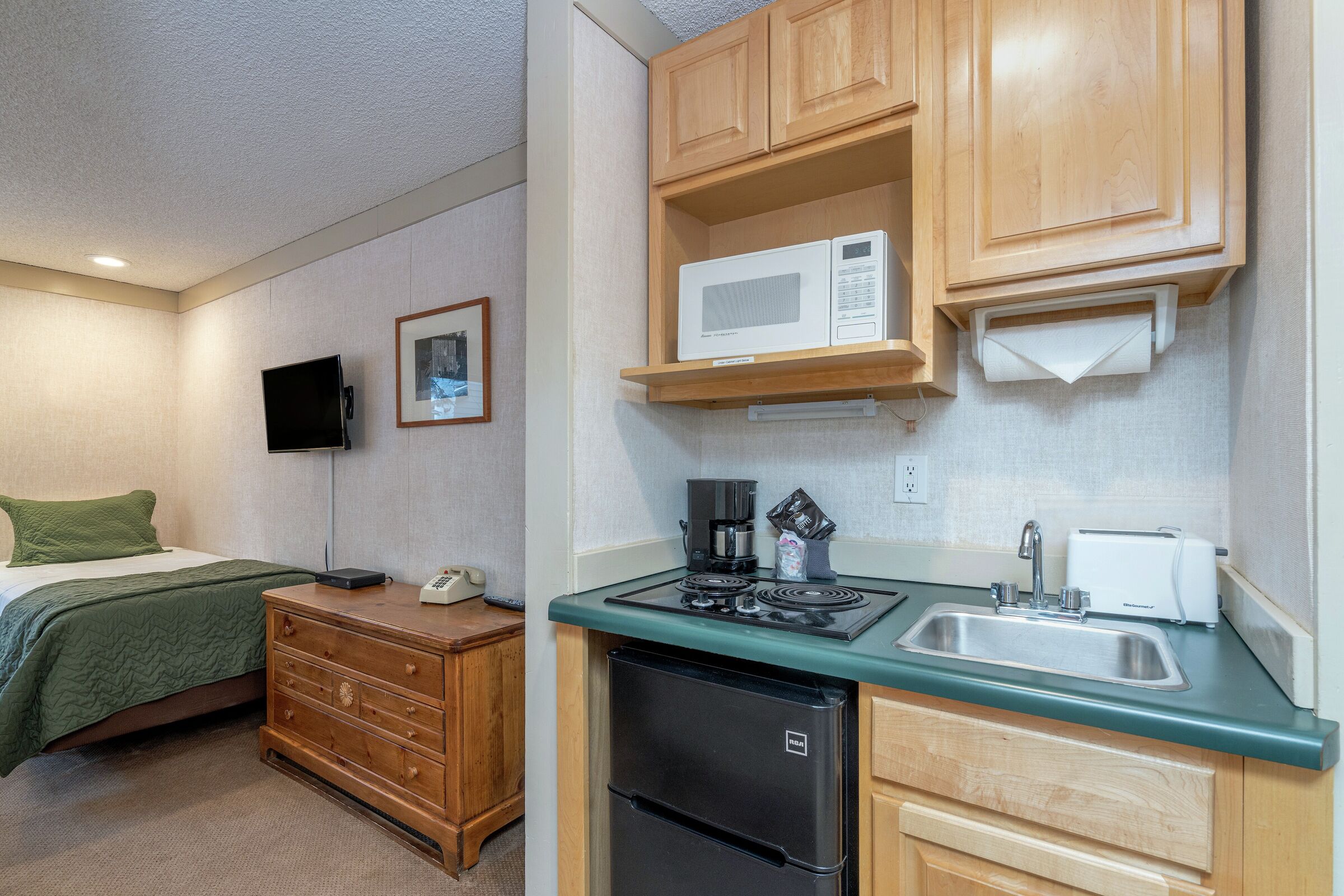 Kitchenette