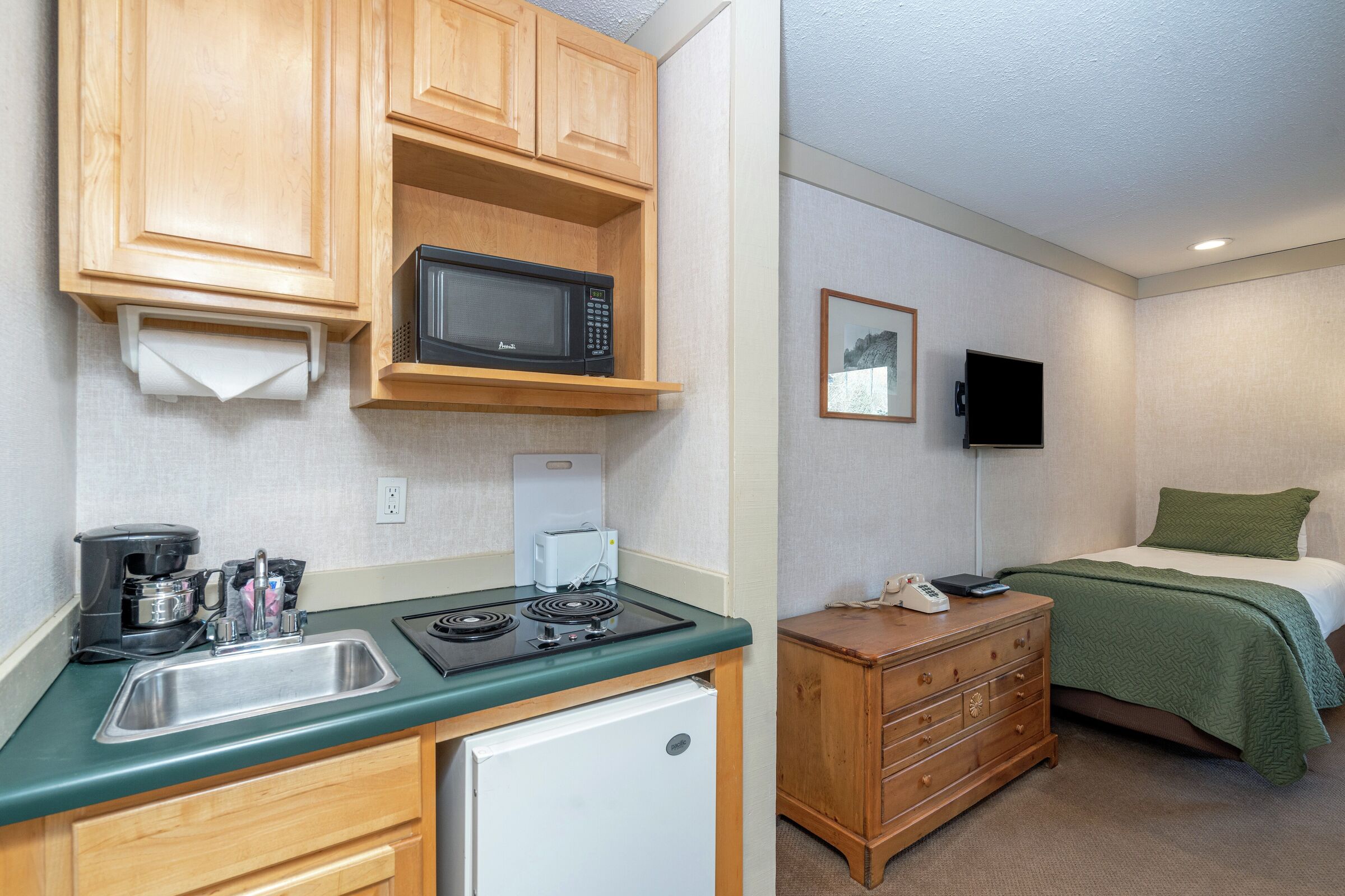 Kitchenette
