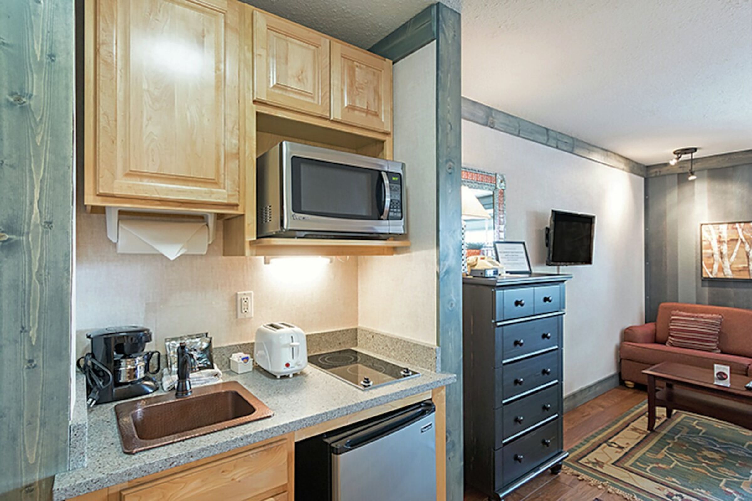 Guest Room Kitchenette