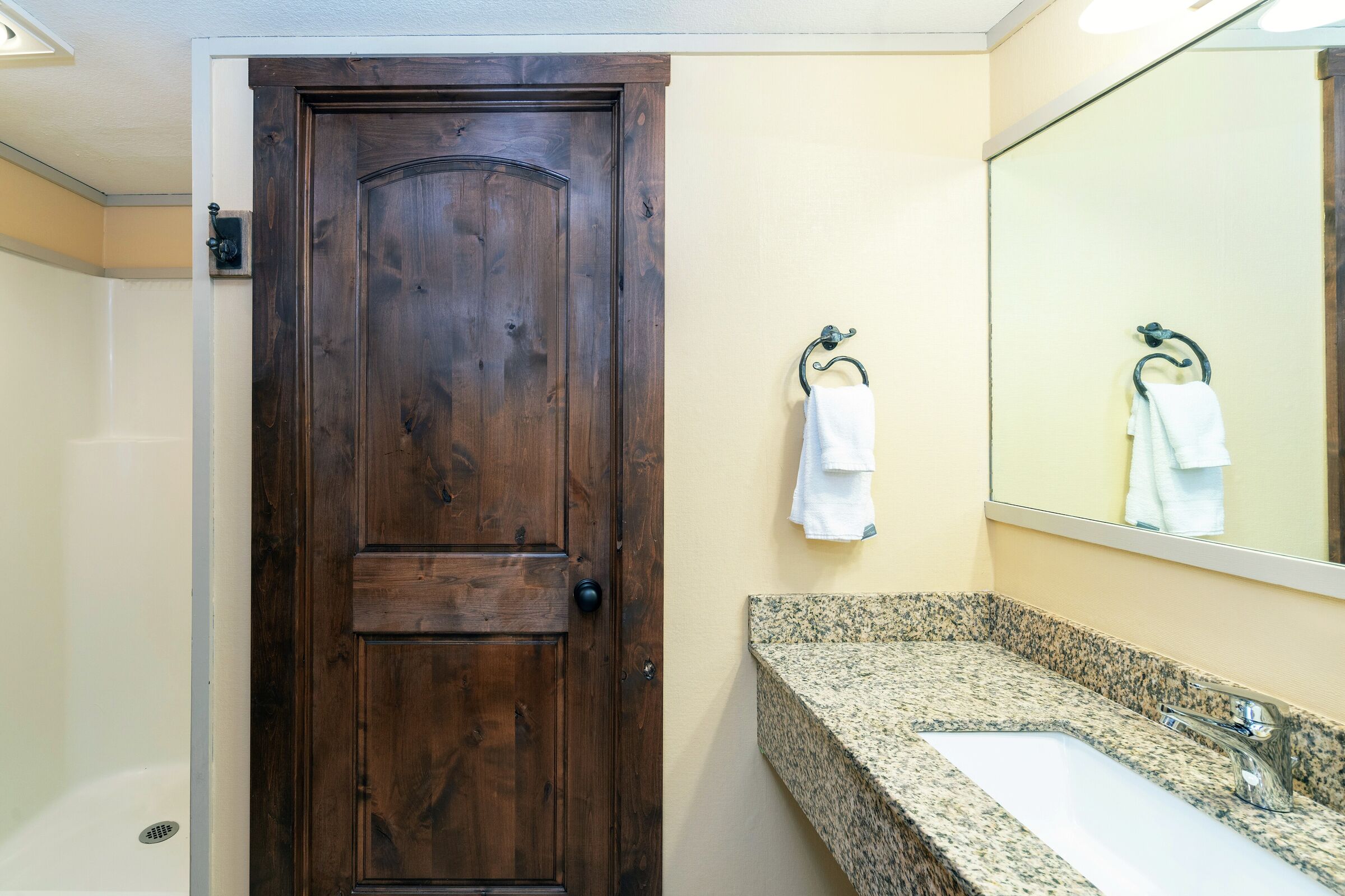 #411 - Bathroom