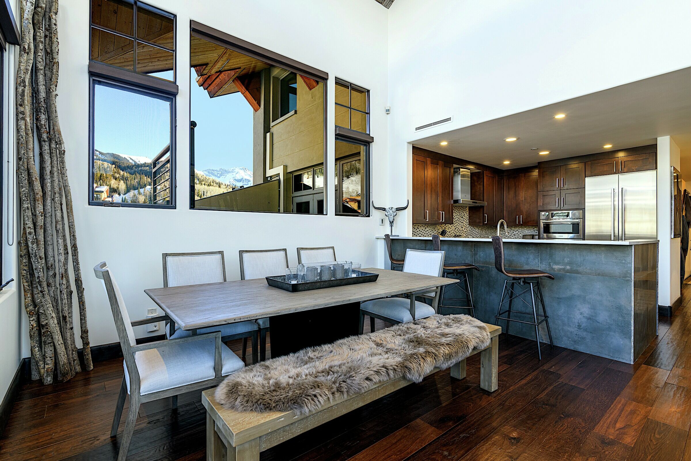Dining Room & Kitchen