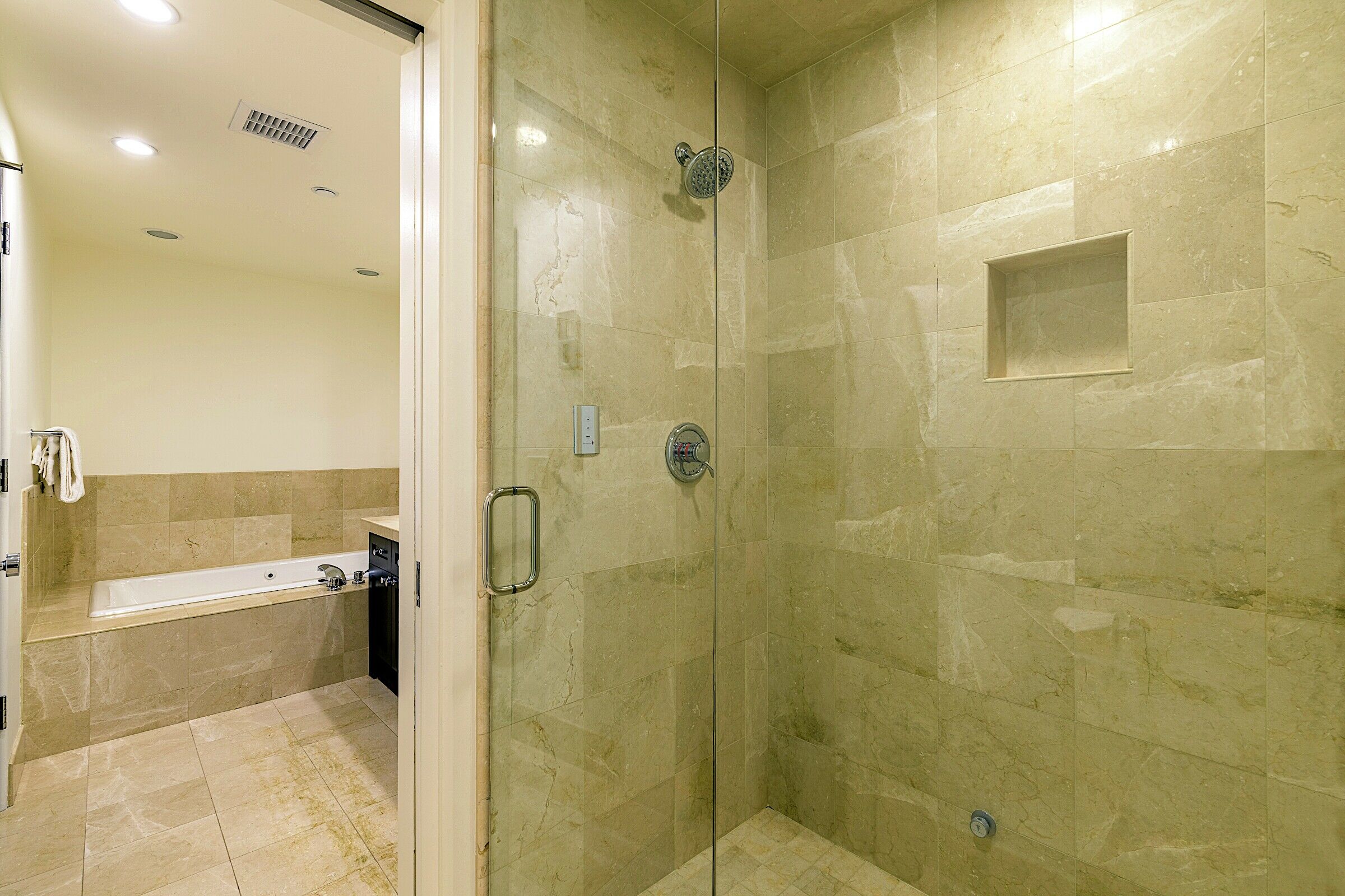 Master Ensuite Bathroom