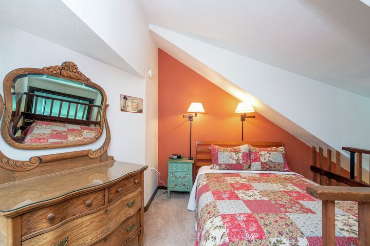 #8 - Hotel Room Loft