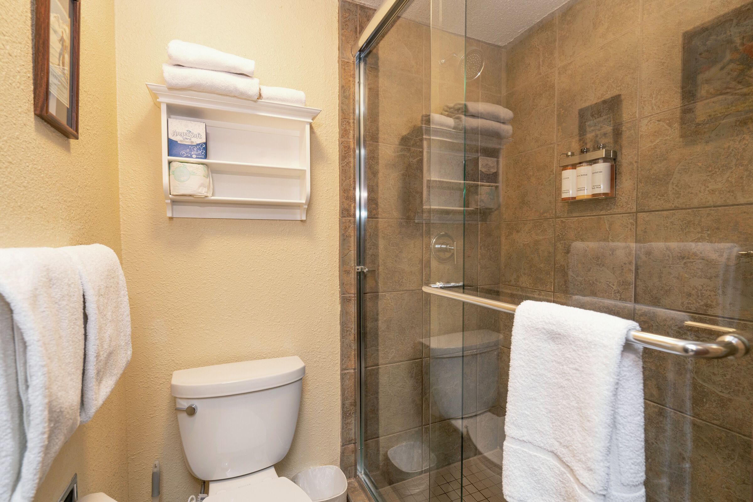 #9 - Hotel Room Bathroom