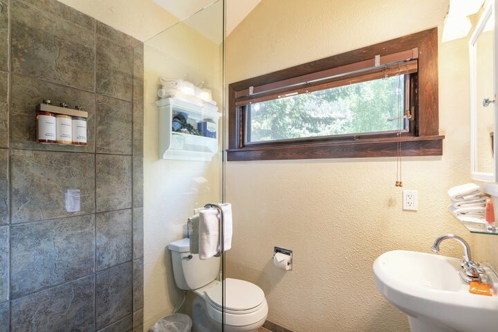 #5 - Hotel Room Bathroom