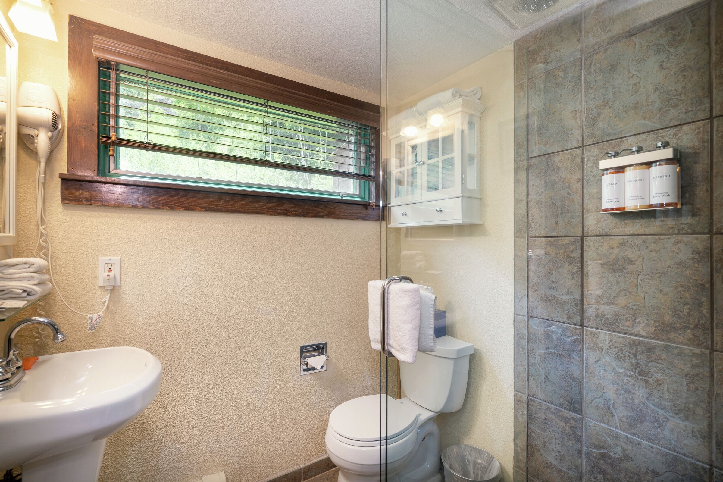 #7 - Bathroom