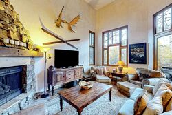 #3 - Lost Creek Vista - Living Area