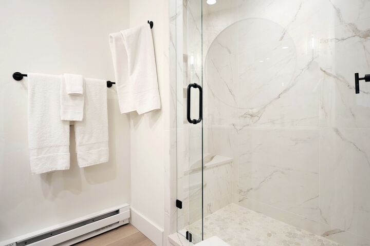 Master Ensuite Bathroom