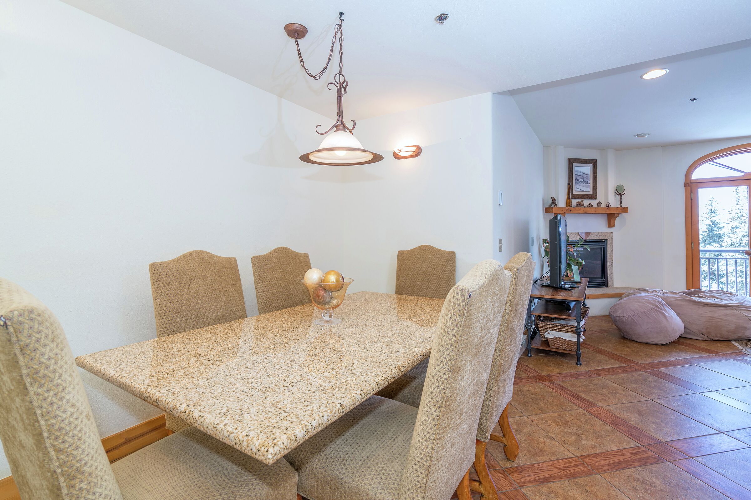 #212A - Dining Room
