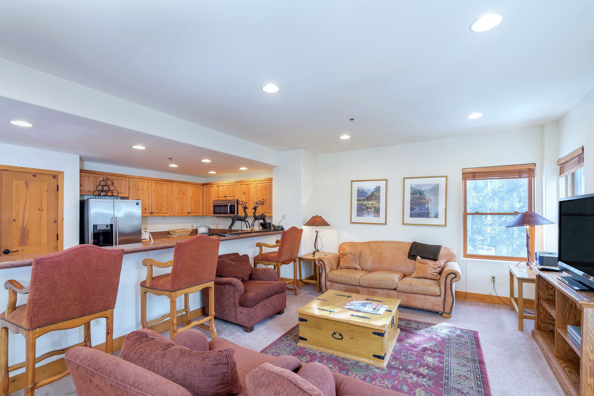 #301A - Living Room & Kitchen