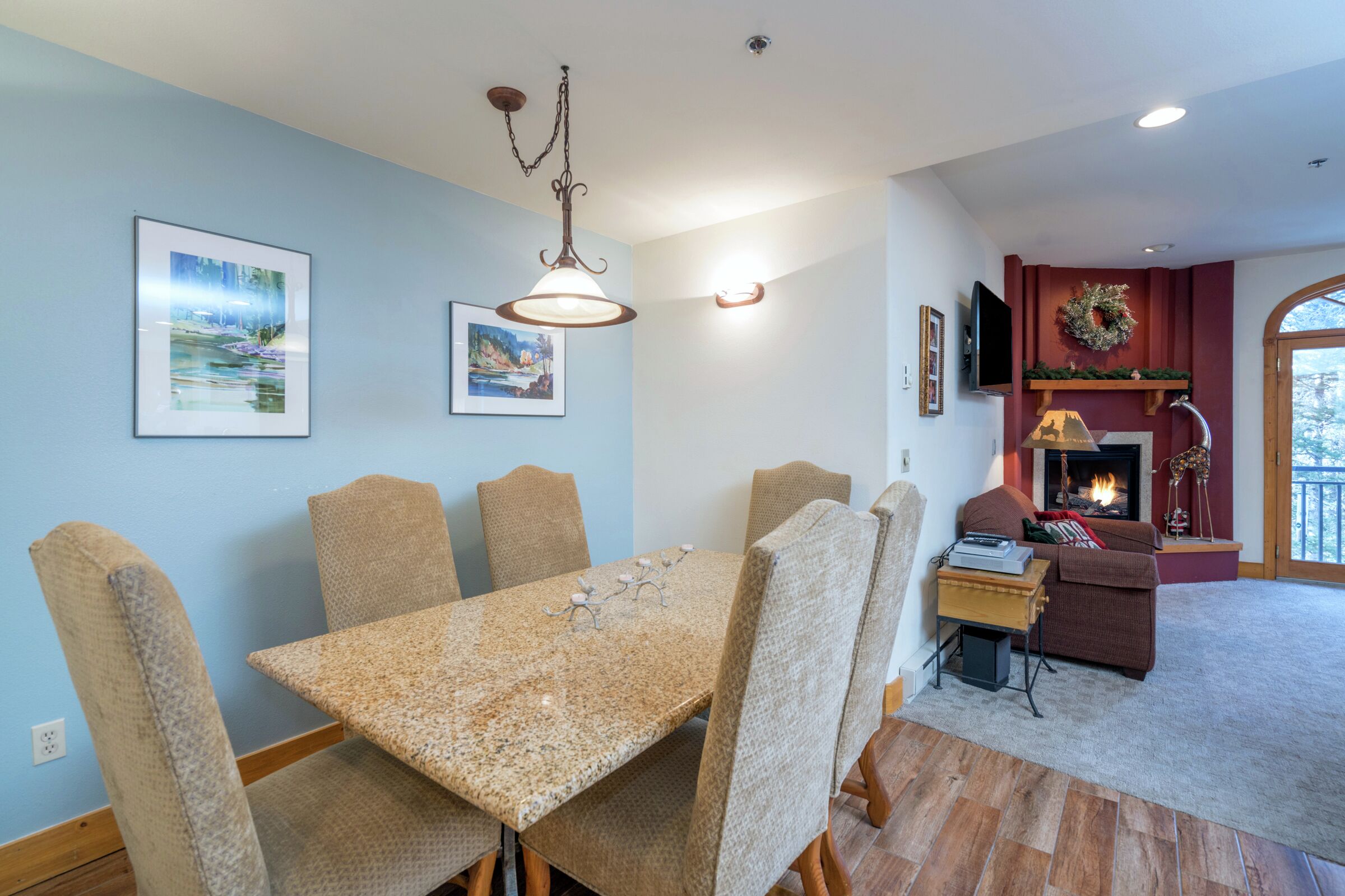#302 - Dining Room
